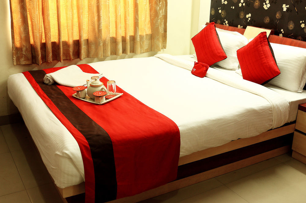 Hotel Oyo Park Circus Station 3*
